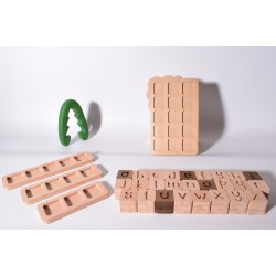 Wooden Word Game - English Letters - Scrabble (Montessori - 100% Natural) - Educational Toy